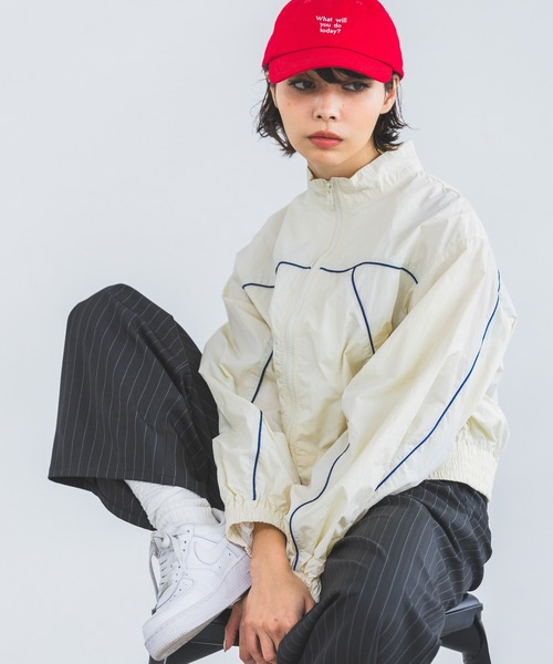 PAGEBOY(ページボーイ)の「パイピングショートブルゾン(ブルゾン・レディース・ホワイト/ブラック/ブルー・FREE)」の12枚目の写真