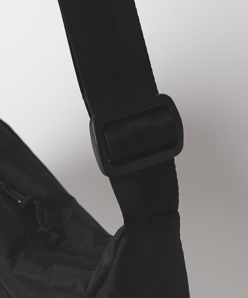 Coleman ビューティユース　別注　ブラックショルダーバッグ　美品 新品未使用】コールマン クールショルダーMD 別注 BEAUTY&YOUTH