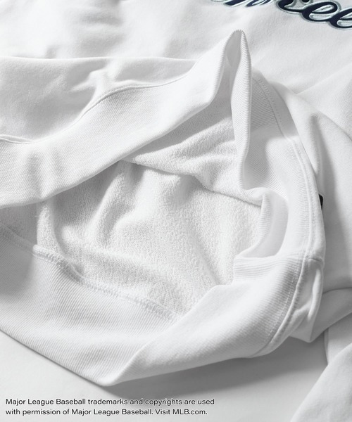 MLB（メジャーリーグベースボール）の「【MLB】 袖ライン チームロゴ 刺繍 プルオーバー 長袖 裏毛 スウェット トレーナー（スウェット・メンズ・ブラック/アッシュグレー/ホワイト/グリーン/ネイビー・MEDIUM/LARGE/X-LARGE）」の16枚目の写真