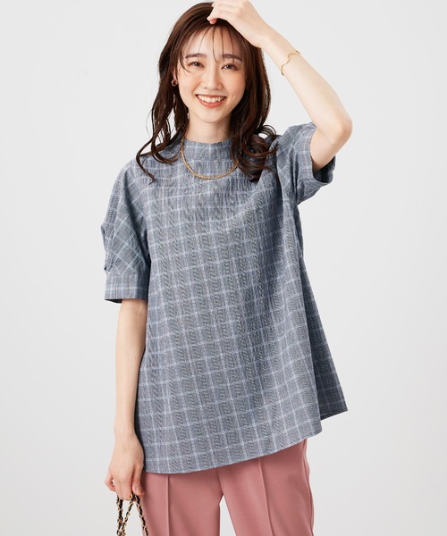 BELLUNA PLUS(ベルーナ)の「サッカー素材後ろボタンデザインブラウス(シャツ/ブラウス・レディース・ネイビー/ブラック系/ライトグレー系/ストライプ・MEDIUM/X-LARGE/LARGE)」の12枚目の写真