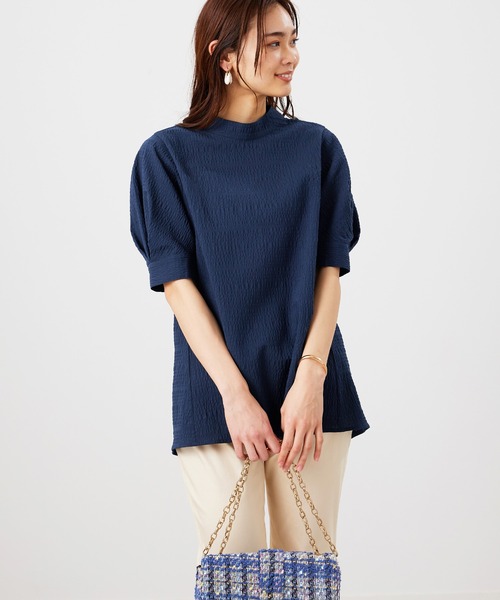 BELLUNA PLUS(ベルーナ)の「サッカー素材後ろボタンデザインブラウス(シャツ/ブラウス・レディース・ネイビー/ブラック系/ライトグレー系/ストライプ・MEDIUM/X-LARGE/LARGE)」の15枚目の写真