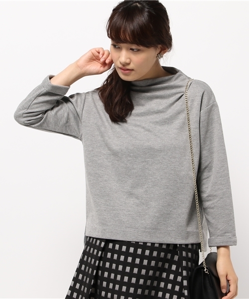 NATURAL BEAUTY BASIC（ナチュラルビューティーベーシック）の「ダンボールボトルネックカットソー（Tシャツ/カットソー・レディース・ブラック/グレー/ホワイト系その他・MEDIUM）」の3枚目の写真