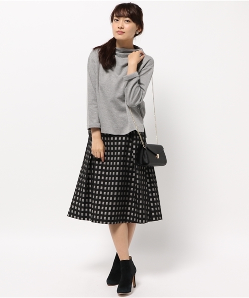 NATURAL BEAUTY BASIC（ナチュラルビューティーベーシック）の「ダンボールボトルネックカットソー（Tシャツ/カットソー・レディース・ブラック/グレー/ホワイト系その他・MEDIUM）」の7枚目の写真