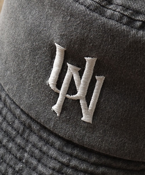 UNIVERSAL OVERALL(ユニバーサルオーバーオール)の「【UNIVERSAL OVERALL/ユニバーサルオーバーオール】UNロゴ刺繍 ピグメントバケットハット(ハット・メンズ・ブラック/ネイビー/チャコール・FREE)」の15枚目の写真