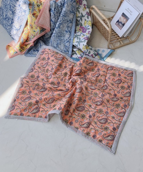 AS KNOW AS plus（アズノゥアズプラス）の「ブロックプリントブランケット（ブランケット・レディース・ブルー/グリーン/イエロー/オレンジ・FREE）」の4枚目の写真