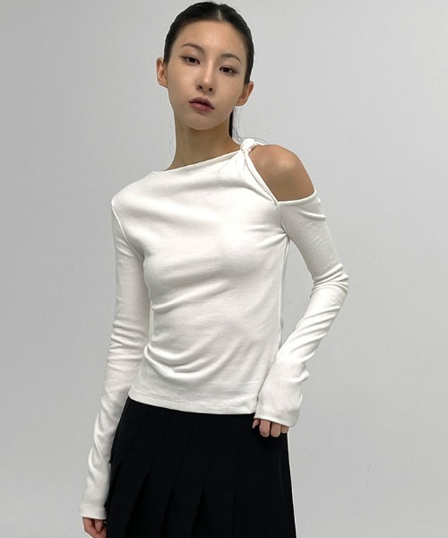 BLACKUP（ブラックアップ）の「[MADE] リフディーンカットアウト長袖Tシャツ（Tシャツ/カットソー・レディース・ホワイト/ブラック・FREE）」の12枚目の写真