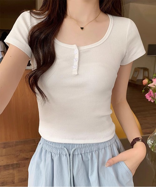 MAISON DE THERESE（メゾン ド テレーズ）の「ショート丈Uネック綿半袖Ｔシャツ（Tシャツ/カットソー・レディース・ワイン/ライトベージュ/ブラック/ホワイト/ピンク・M/S）」の17枚目の写真