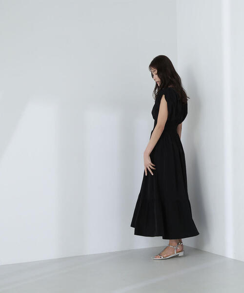 【美品】NATURAL BEAUTY BASIC Ｖネックバブルギャザーワンピ Vネックバブルギャザーワンピース｜ナチュラルビューティー