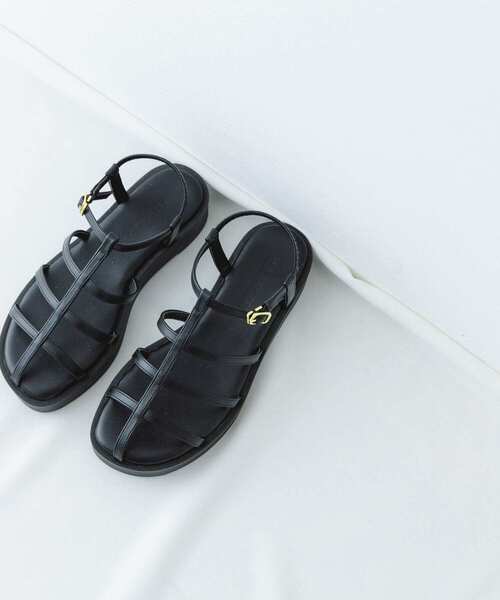 RODE SKO(ロデスコ)の「スリムストラップサンダル(サンダル・レディース・ブラック/シルバー・36/37/38)」の2枚目の写真