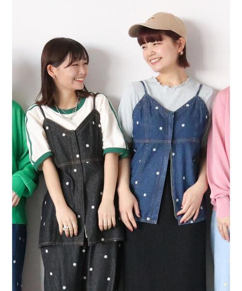 ehka sopo（エヘカソポ）の「花刺繍デニムビスチェ(セットアップ可)（シャツ/ブラウス・レディース・サックスブルー/ブラック/ネイビー・F）」の4枚目の写真