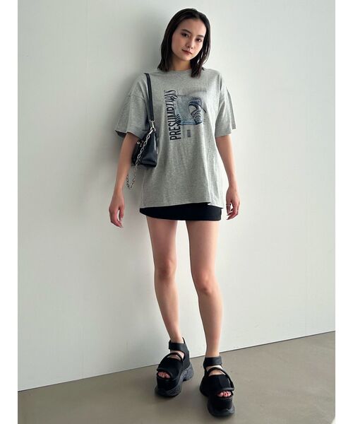 EMODA（エモダ）の「アートビッグTシャツ（Tシャツ/カットソー・レディース・ホワイト/グレー/ブラック・FREE）」の22枚目の写真