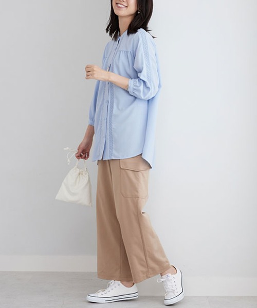 BELLUNA PLUS（ベルーナ）の「ビンテージ素材レース使いシャツチュニック（チュニック・レディース・オフホワイト/ブラウン/サックスブルー/ミント・MEDIUM/LARGE/X-LARGE）」の16枚目の写真