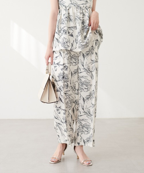 natural couture（ナチュラルクチュール）の「ブッチャー線画花柄