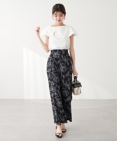 natural couture(ナチュラルクチュール)の「ブッチャー線画花柄タックパンツ(その他パンツ・レディース・ブラック/オフホワイト・FREE)」の14枚目の写真