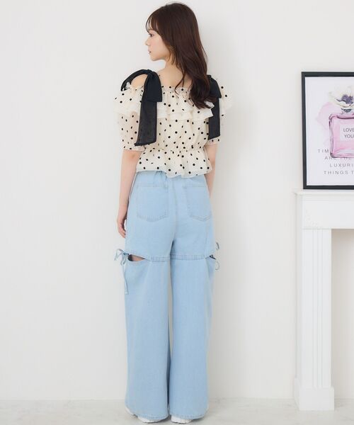 ems excite（エムズエキサイト）の「肩リボンフリルBL（シャツ/ブラウス・レディース・ブラック/グリーン/ホワイト系その他・FREE）」の9枚目の写真