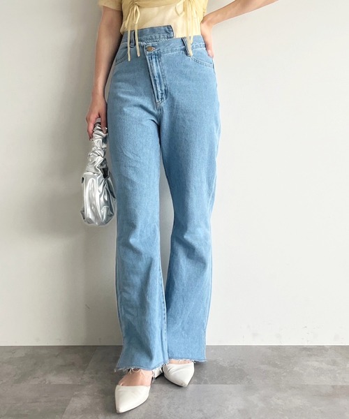apres jour(アプレジュール)の「アシメスリットフレアデニムパンツ【ZOZOTOWN限定アイテム】(デニムパンツ・レディース・インディゴブルー/ライトブルー・X-LARGE/MEDIUM/SMALL)」の15枚目の写真
