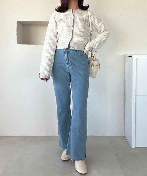 apres jour(アプレジュール)の「アシメスリットフレアデニムパンツ【ZOZOTOWN限定アイテム】(デニムパンツ・レディース・インディゴブルー/ライトブルー・X-LARGE/MEDIUM/SMALL)」の19枚目の写真