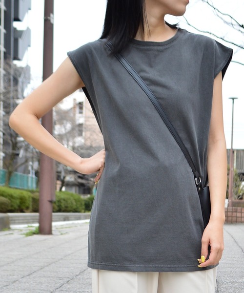 spiritoso(スピリトーゾ)の「【spiritoso】ピグメント フレンチスリーブTシャツ(CP)(Tシャツ/カットソー・レディース・アイボリー/サックスブルー/チャコール・FREE)」の2枚目の写真
