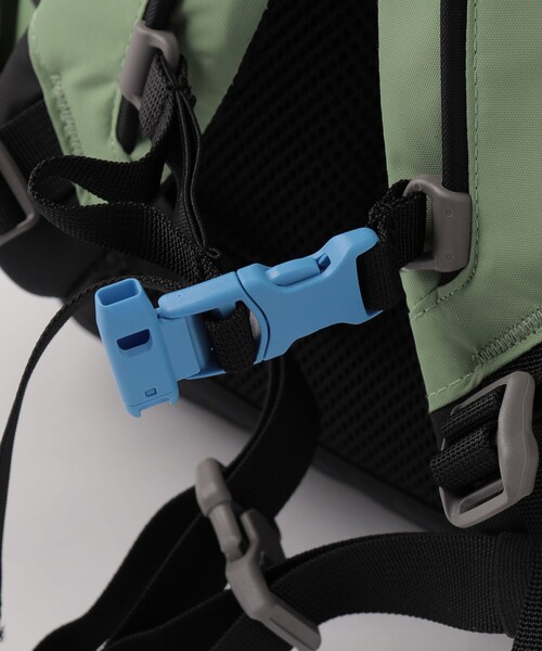 THE NORTH FACE(ザノースフェイス)の「<THE NORTH FACE>ラウンディ キッズ (22L) / リュック / キッズ(バックパック/リュック・キッズ・ブラック/ライム・FREE)」の19枚目の写真