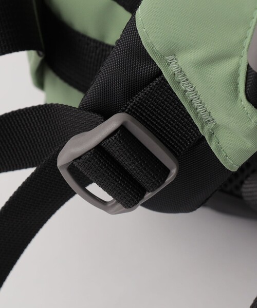 THE NORTH FACE(ザノースフェイス)の「<THE NORTH FACE>ラウンディ キッズ (22L) / リュック / キッズ(バックパック/リュック・キッズ・ブラック/ライム・FREE)」の18枚目の写真