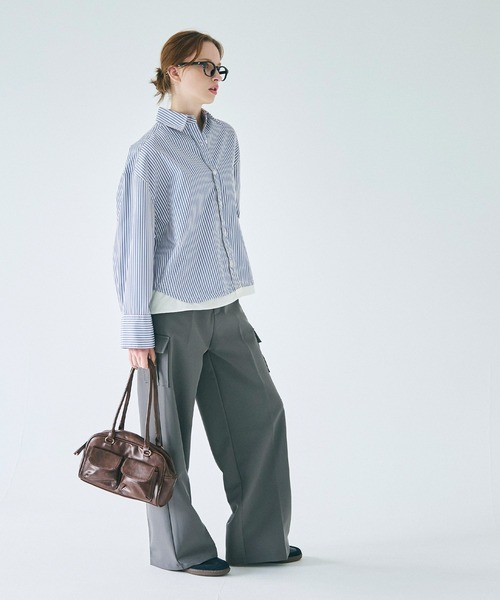 coca(coca)(コカ)の「【WEB限定セール】レイヤード風ストライプシャツ(シャツ/ブラウス・レディース・ブルー・S/M/L)」の8枚目の写真