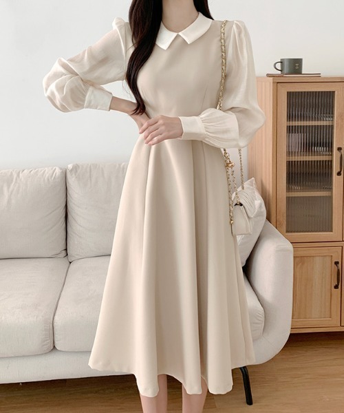 ECLIN（エクラン）の「配色襟付き異素材ボリュームスリーブAラインワンピース（ワンピース・レディース・ベージュ/ブラック・M/L/XL）」の7枚目の写真