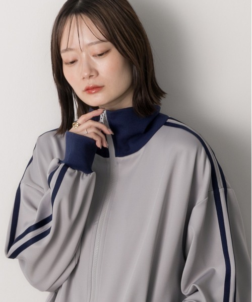 ad thie(アドティエ)の「オーバーサイズ トラックジャケット(ジャージ・レディース・アイボリー/グレー/ブラック/ボルドー/ネイビー・FREE)」の10枚目の写真