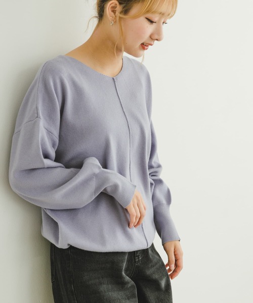 ITEMS URBANRESEARCH(アイテムズ アーバンリサーチ)の「アウトリンキングVネックニット(ニット/セーター・レディース・ピンク/モカ/オフホワイト/ブラック/ラベンダー/ライトグレー・FREE)」の9枚目の写真