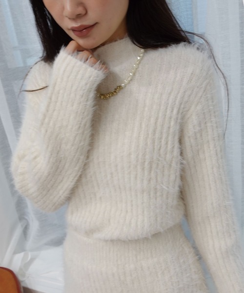 CORNERS（コーナーズ）の「ショートフェザーハイネックリブトップス（ニット/セーター・レディース・アイボリー/ブラック/グレー/ベージュ・M）」の14枚目の写真