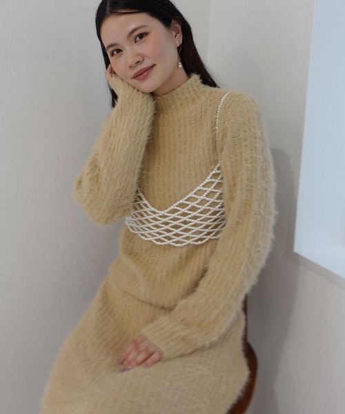 CORNERS（コーナーズ）の「ショートフェザーハイネックリブトップス（ニット/セーター・レディース・アイボリー/ブラック/グレー/ベージュ・M）」の17枚目の写真