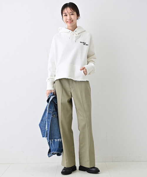 SLOBE IENA（スローブイエナ）の「クロップドフードスウェット（パーカー・レディース・ホワイト/グレー・FREE）」の22枚目の写真