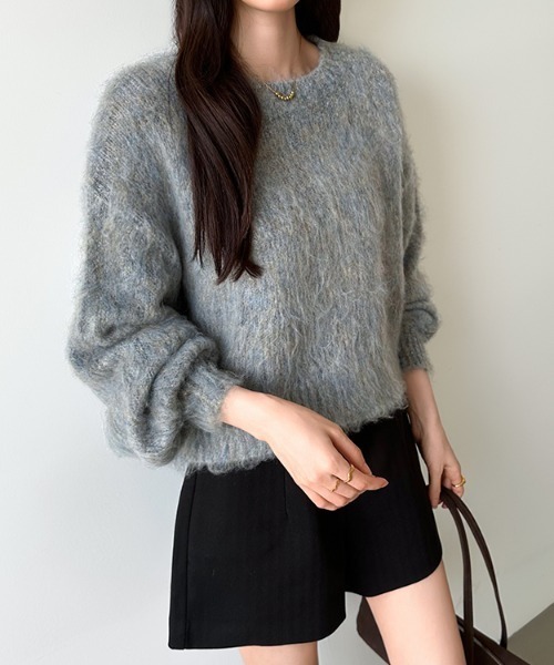 COCOMOMO(ココモモ)の「モヘアタッチ ショート丈 ニットトップス クルーネックセーター(ニット/セーター・レディース・グレー系/イエロー系/ダークブラウン系・FREE)」の6枚目の写真