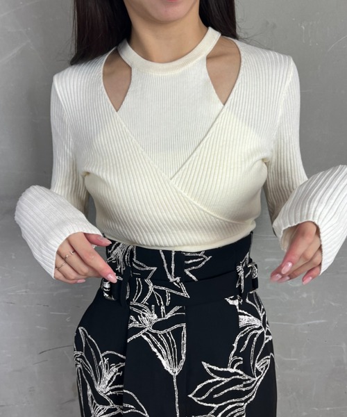 tolene(トレネ)の「フェイクレイヤード ロングスリーブデザインリブニット(ニット/セーター・レディース・オフホワイト/ブラック/チャコール・FREE)」の8枚目の写真
