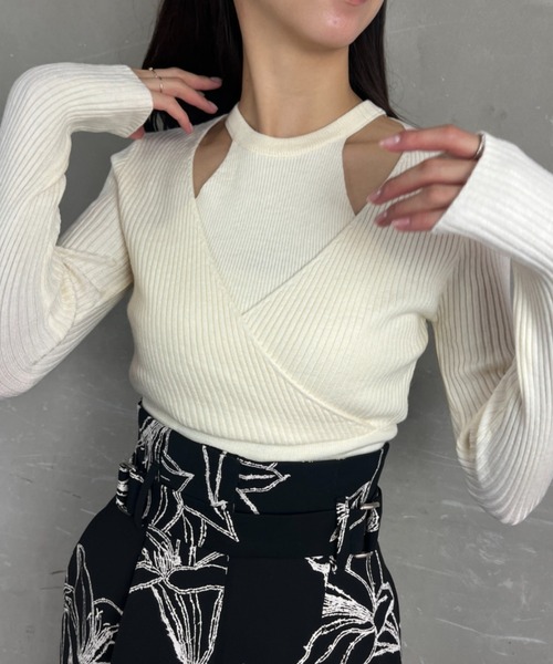 tolene(トレネ)の「フェイクレイヤード ロングスリーブデザインリブニット(ニット/セーター・レディース・オフホワイト/ブラック/チャコール・FREE)」の10枚目の写真