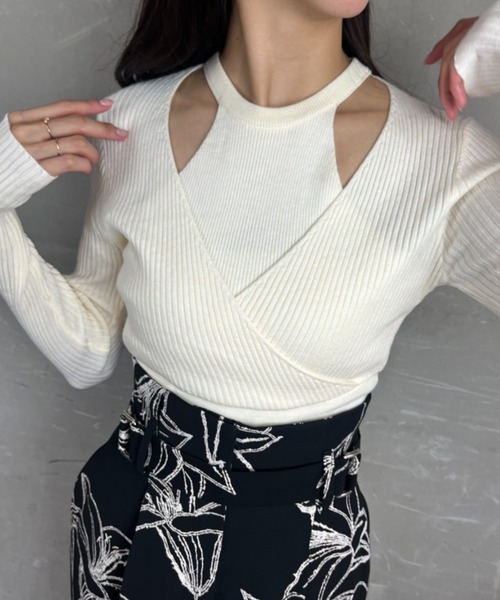 tolene(トレネ)の「フェイクレイヤード ロングスリーブデザインリブニット(ニット/セーター・レディース・オフホワイト/ブラック/チャコール・FREE)」の11枚目の写真
