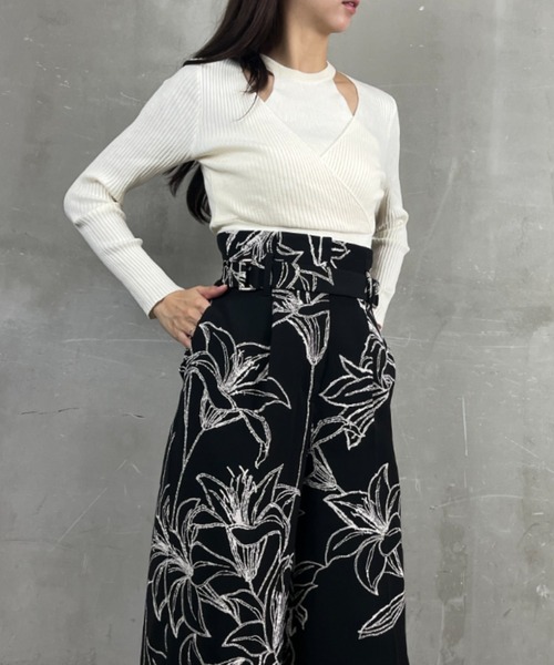 tolene(トレネ)の「フェイクレイヤード ロングスリーブデザインリブニット(ニット/セーター・レディース・オフホワイト/ブラック/チャコール・FREE)」の15枚目の写真