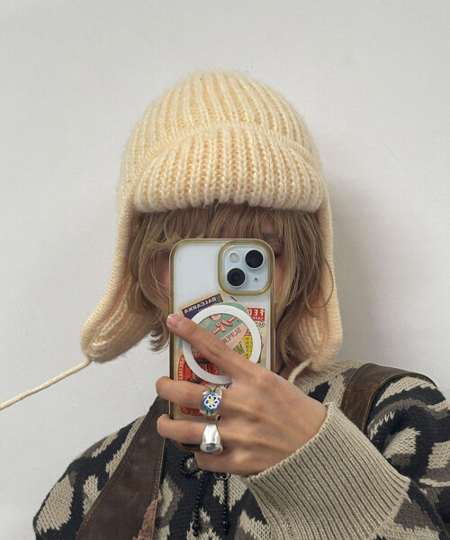 CIAOPANIC(チャオパニック)の「フライトボンバーニットキャップ(キャップ・レディース・レッド/アイボリー/グレー・ONE SIZE)」の2枚目の写真