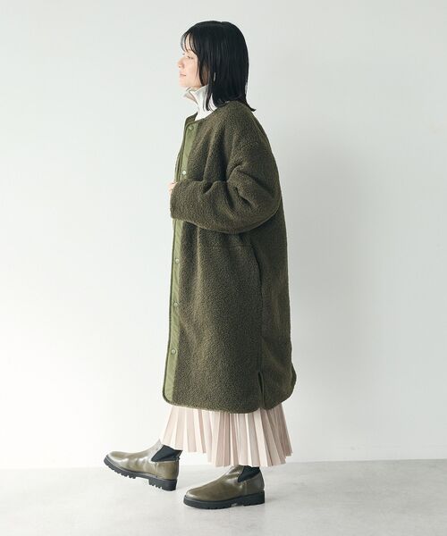 CRAFT STANDARD BOUTIQUE（クラフトスタンダードブティック）の「【リバーシブル】キルティングボアコート（その他アウター・レディース・ダークカーキ/ブラック・M/L/XL）」の5枚目の写真