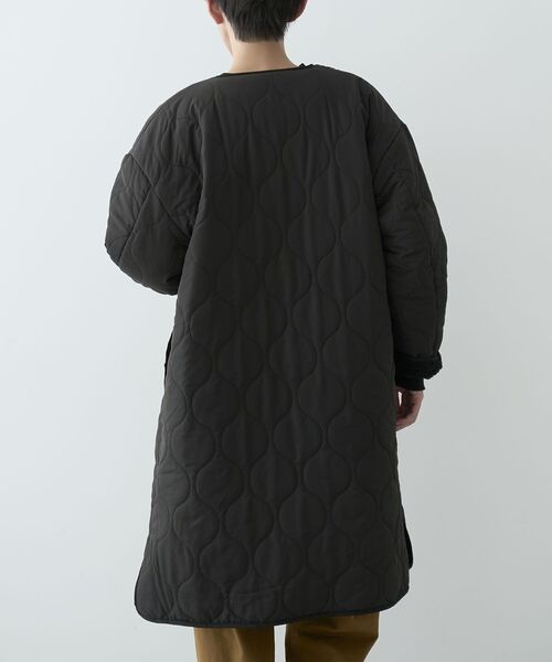CRAFT STANDARD BOUTIQUE（クラフトスタンダードブティック）の「【リバーシブル】キルティングボアコート（その他アウター・レディース・ダークカーキ/ブラック・M/L/XL）」の19枚目の写真