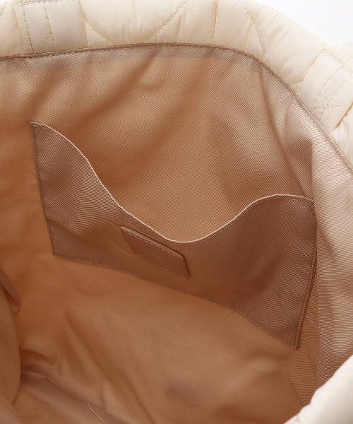 & chouette（アンドシュエット）の「キルティングトートバッグ（トートバッグ・レディース・ブラック/オフホワイト/ライトグレー/ピンク/ダークブルー/ミント・FREE）」の12枚目の写真