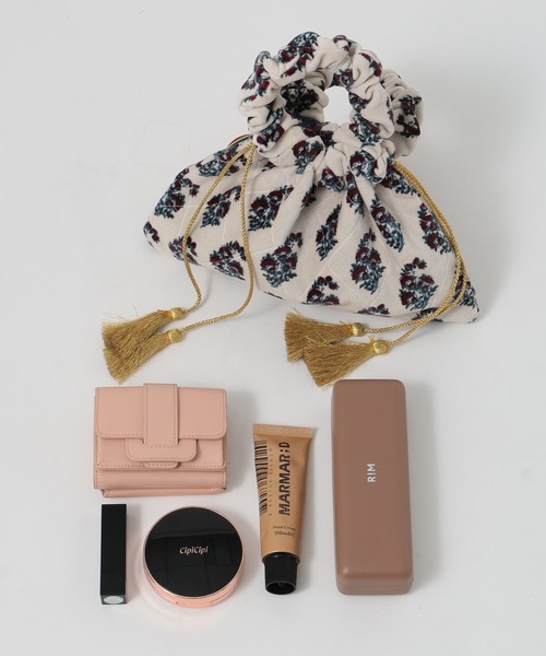 BAYFLOW（ベイフロー）の「※[ペットボトルも入る]プリントベルベット巾着（ハンドバッグ・レディース・ブルーグレー/ホワイト・FREE）」の17枚目の写真