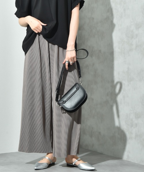 actuel（アクチュエル）の「【ａｃｔｕｅｌ】カットスムースプリーツパンツ（その他パンツ・レディース・ブラック/カーキ/ブルー/モカ・FREE）」の2枚目の写真