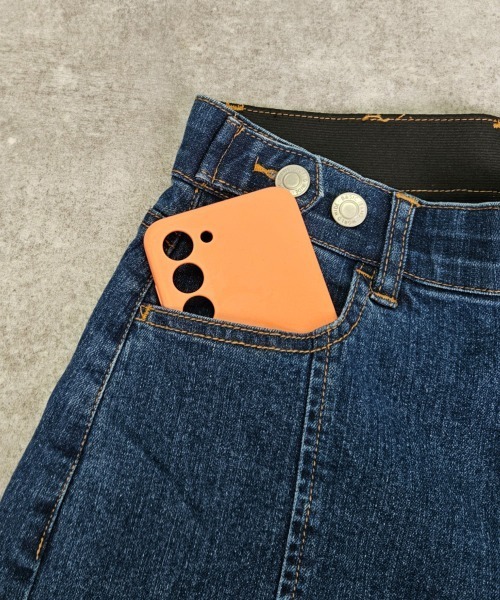 SELECT LEVERY(セレクトリベリー)の「センターシームリサイクルデニムパンツ(デニムパンツ・レディース・ブルー/ブラック/ライトブルー・X-LARGE/LARGE/MEDIUM)」の11枚目の写真