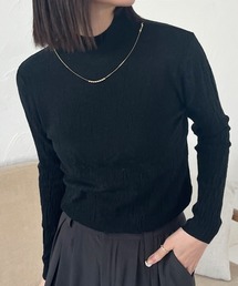ネックレス付き ボトルネック長袖トップス