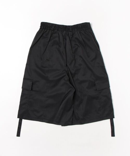 GORGE(ゴージ)の「ポケット付き半端丈パンツ(カーゴパンツ・レディース・ブラック/チャコールグレー・F)」の3枚目の写真