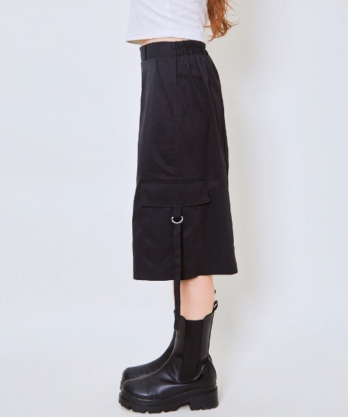 GORGE(ゴージ)の「ポケット付き半端丈パンツ(カーゴパンツ・レディース・ブラック/チャコールグレー・F)」の8枚目の写真