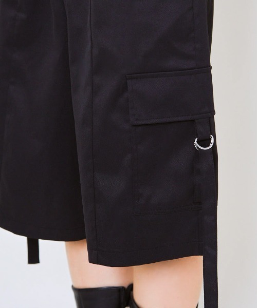 GORGE(ゴージ)の「ポケット付き半端丈パンツ(カーゴパンツ・レディース・ブラック/チャコールグレー・F)」の11枚目の写真