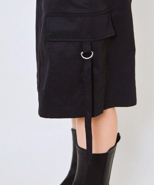 GORGE(ゴージ)の「ポケット付き半端丈パンツ(カーゴパンツ・レディース・ブラック/チャコールグレー・F)」の12枚目の写真
