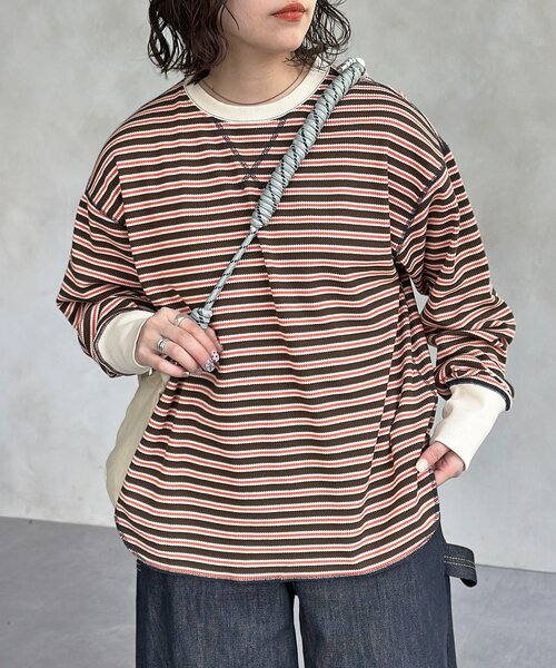 CPCM（シーピーシーエム）の「リブ配色ステッチワッフルプルオーバー（Tシャツ/カットソー・レディース・アイボリー/オレンジ/ネイビー/ブラウン/チャコールグレー/ブルー系その他/ブラウン系その他・MEDIUM/LARGE）」の4枚目の写真