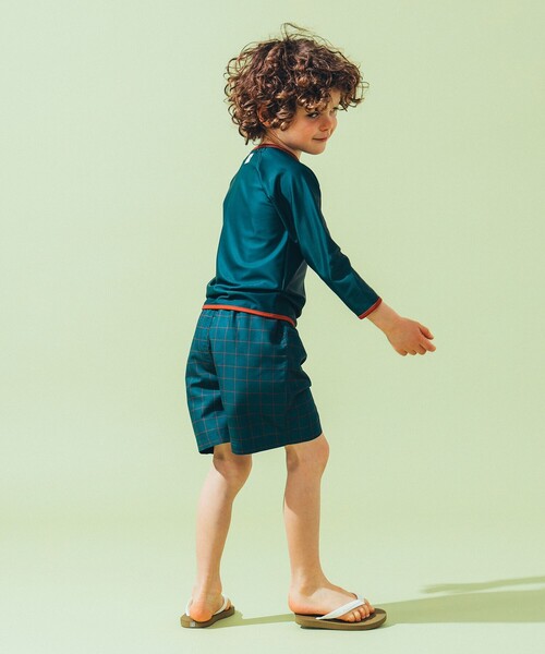 こども ビームス（コドモビームス）の「長袖 プルオーバー ラッシュガード 2025SS（100～130cm）（ラッシュガード・キッズ・イエロー系その他4/ダークグリーン・100/110/120/130）」の12枚目の写真